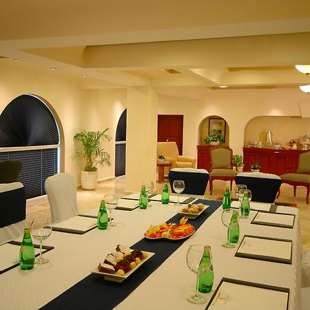 Villa Mercedes Curio Collection By Hilton ميريدا المرافق الصورة