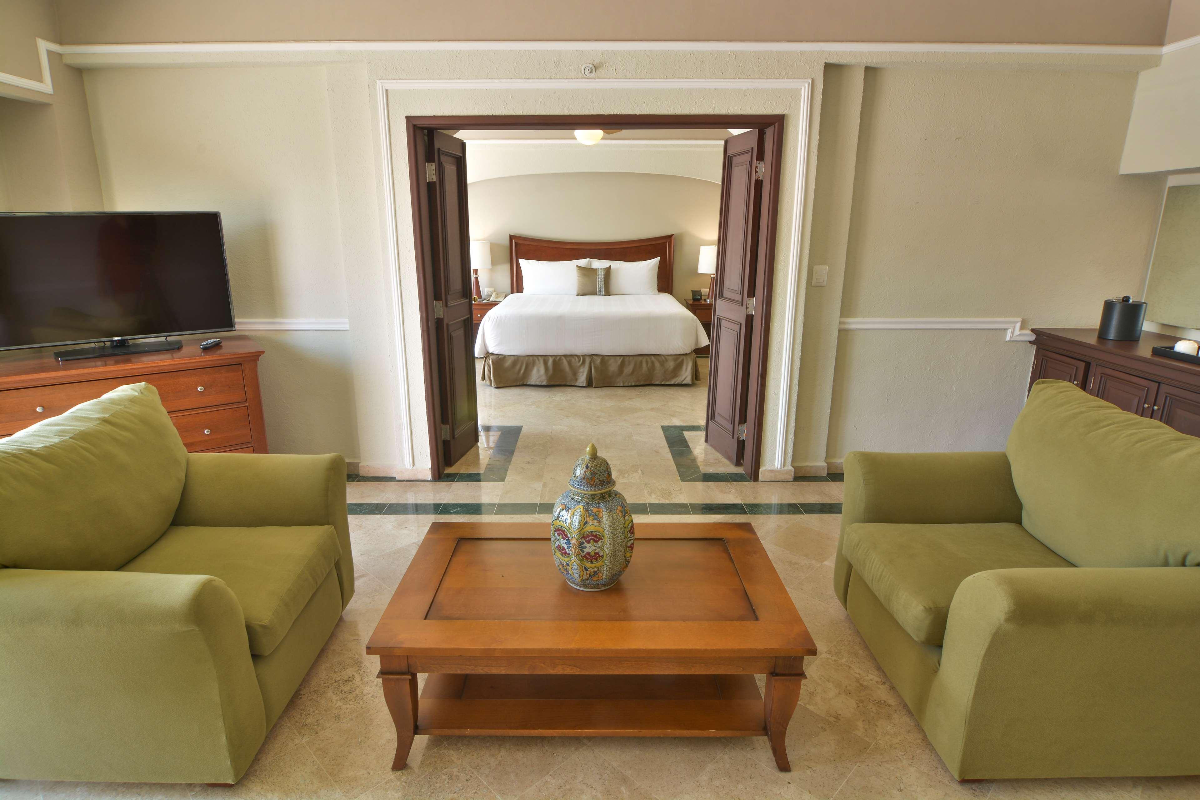Villa Mercedes Curio Collection By Hilton ميريدا المظهر الخارجي الصورة