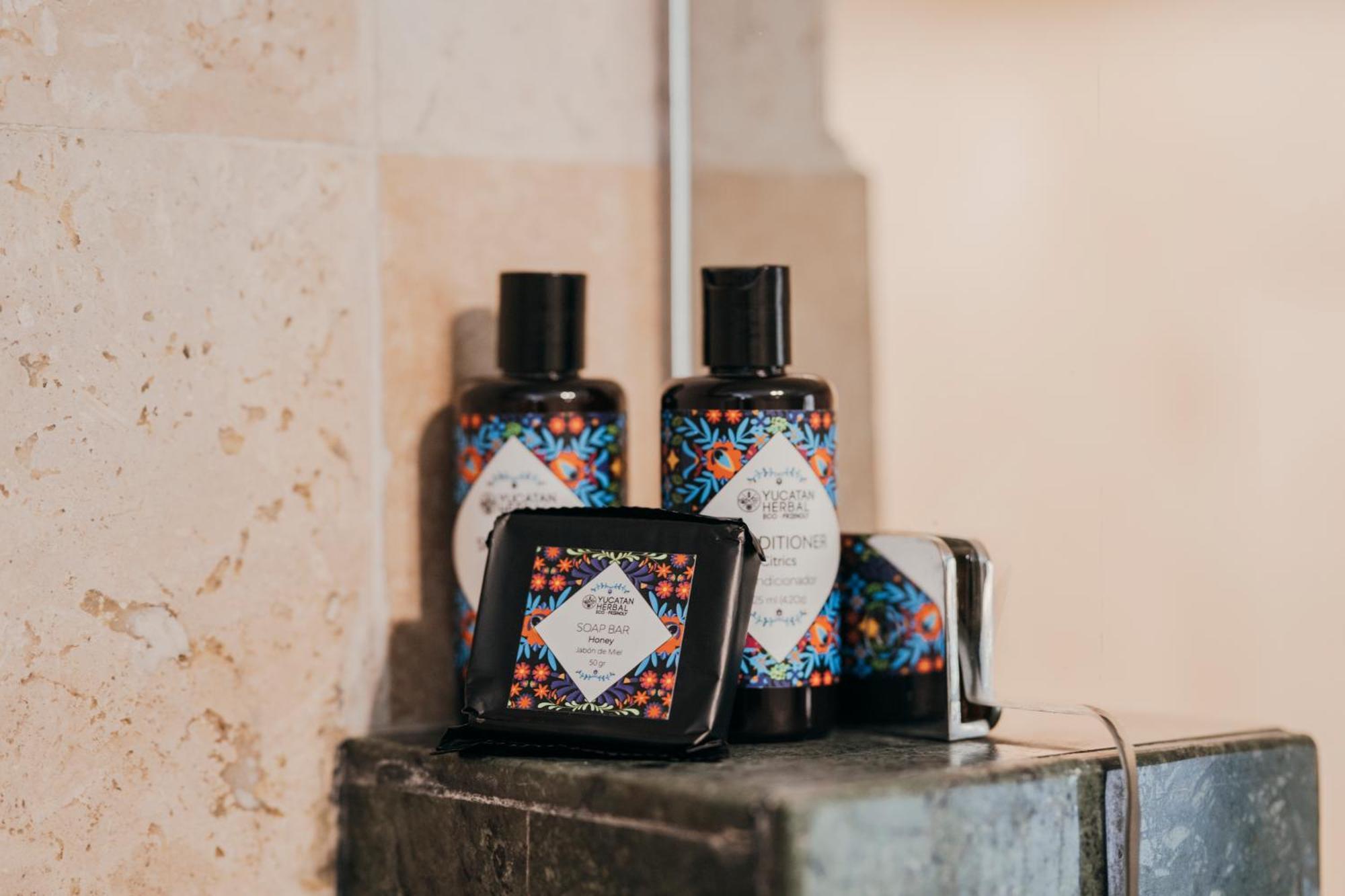 Villa Mercedes Curio Collection By Hilton ميريدا المظهر الخارجي الصورة