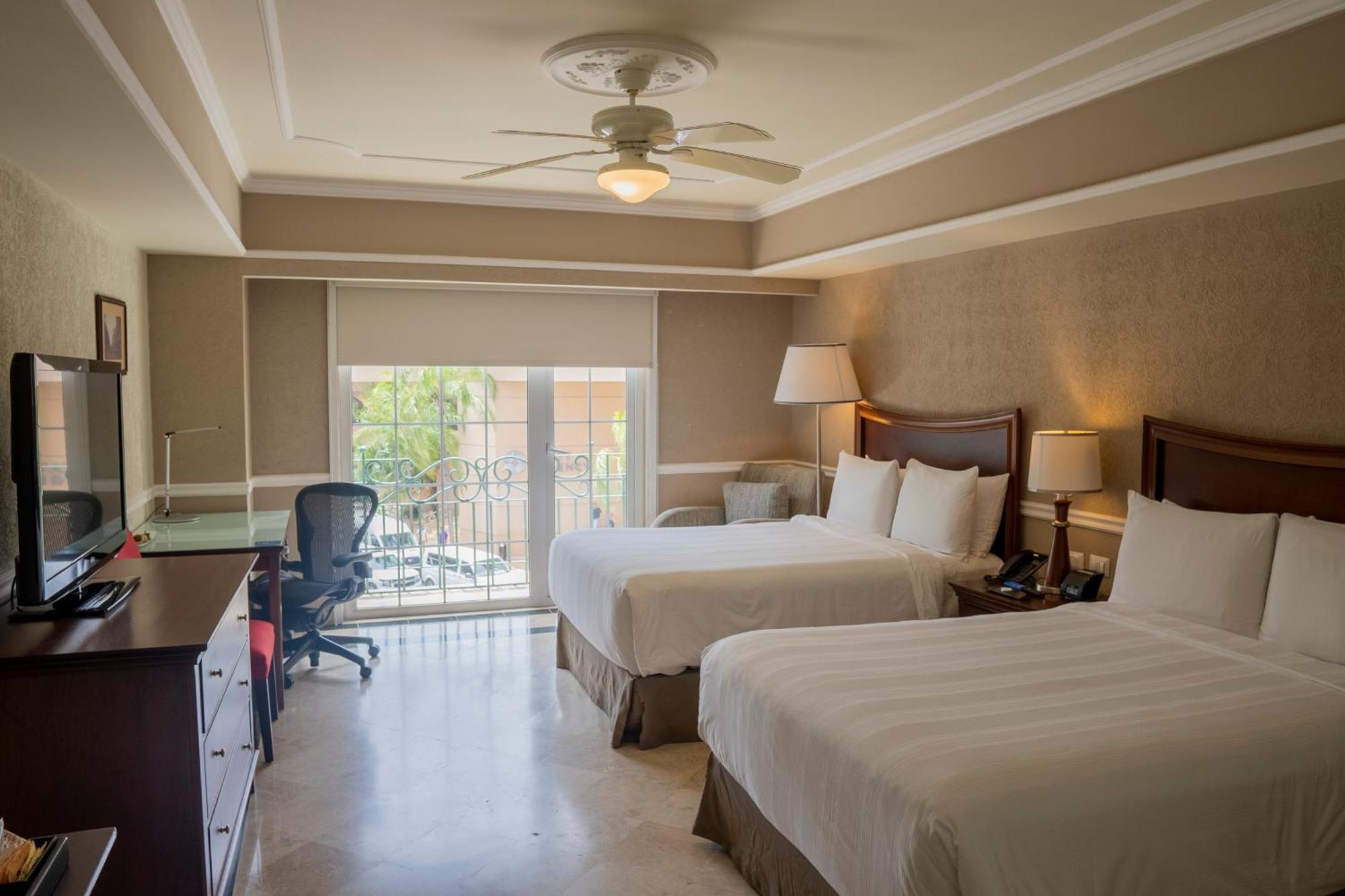 Villa Mercedes Curio Collection By Hilton ميريدا المظهر الخارجي الصورة