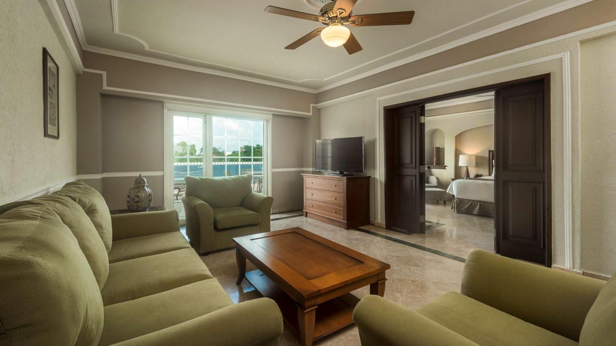 Villa Mercedes Curio Collection By Hilton ميريدا المظهر الخارجي الصورة