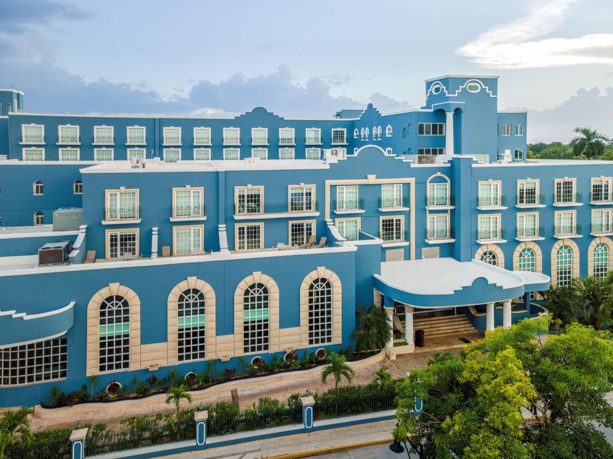 Villa Mercedes Curio Collection By Hilton ميريدا المظهر الخارجي الصورة